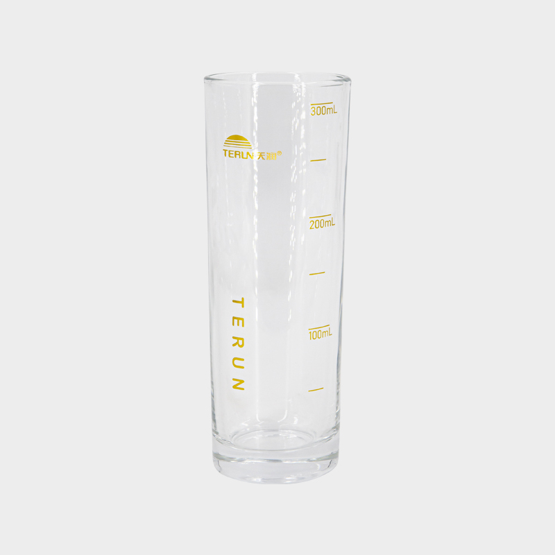 玻璃牛奶杯
